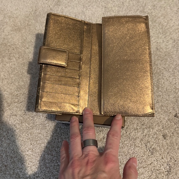 Gucci Purse, Shoes & Wallet - Picture 11 of 12